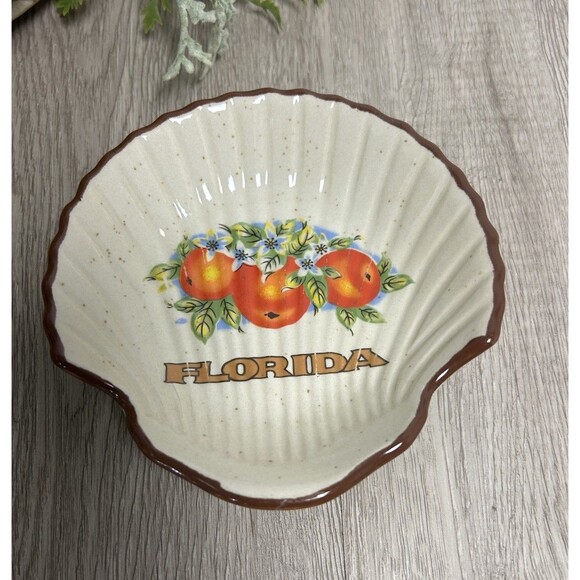 Vintage Florida Souvenir Ashtray Trinket Dish Shell Shape Oranges & Blossoms - Picture 1 of 5